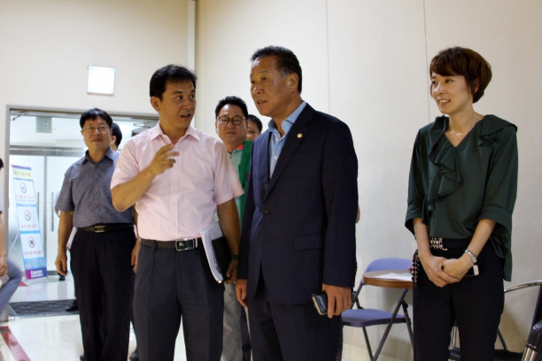 송림체육관 무더위쉼터 방문