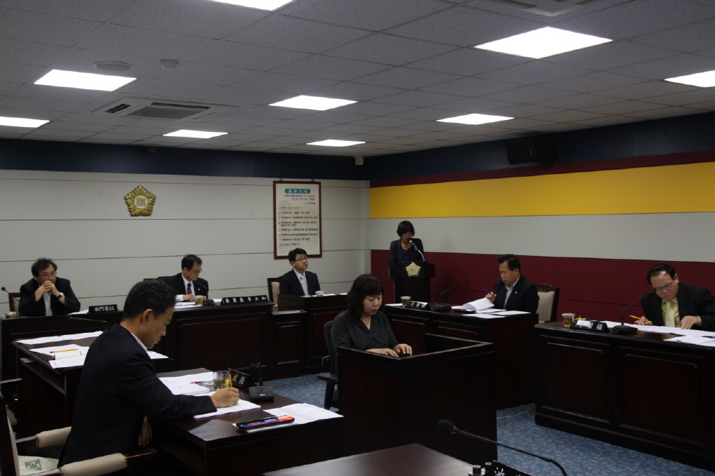제178회 제1차정례회 제1차 조례심사특별위원회