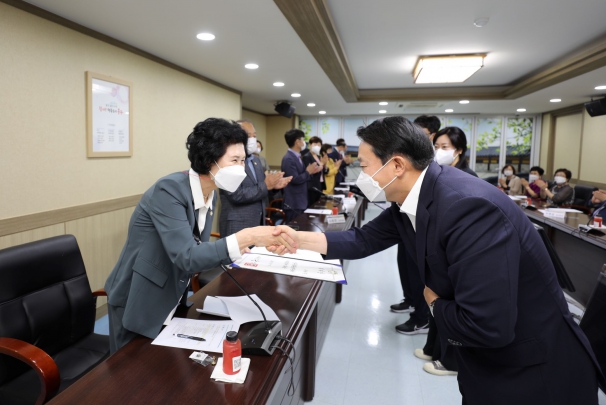 민주평화통일자문회의 자문위원 위촉장 전수식