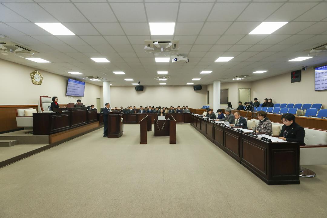 제281회 제2차 정례회 제5차 본회의