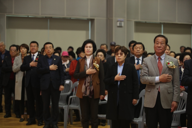 경로당 노래자랑 경연대회