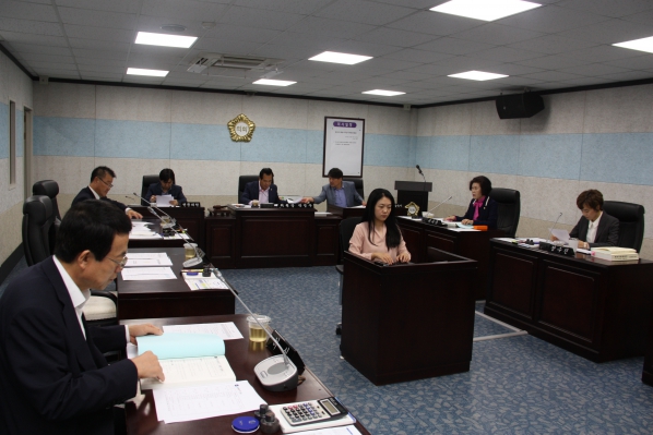 제238회 인천광역시 동구의회 임시회 제2차 행정사무감사특별위원회
