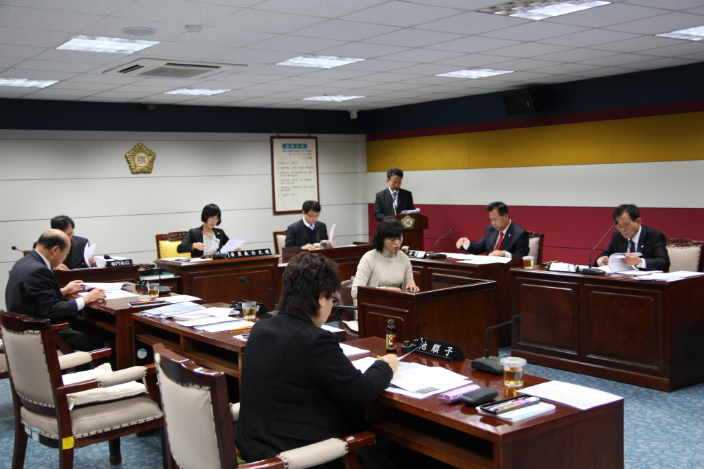 제173회 인천광역시 동구의회 제2차정례회 제1차 조례심사특별위원회