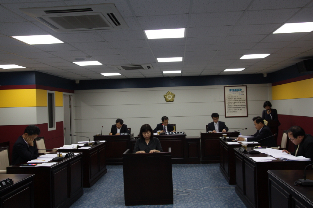 제178회 제1차정례회 제1차 조례심사특별위원회
