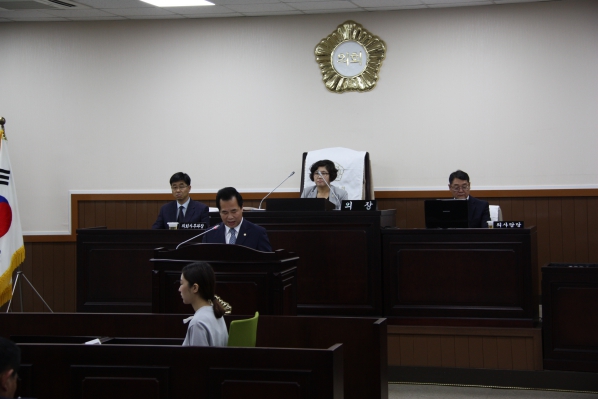 제2차 본회의 구정에 관한 질문