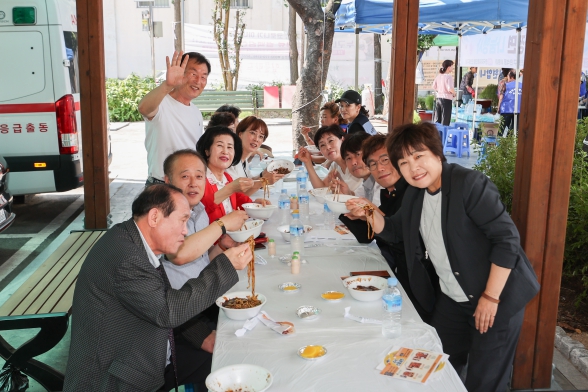 만석동 사랑의 짜장면 나눔행사