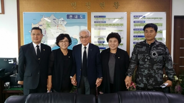 영흥도 전사자 추모식 참석